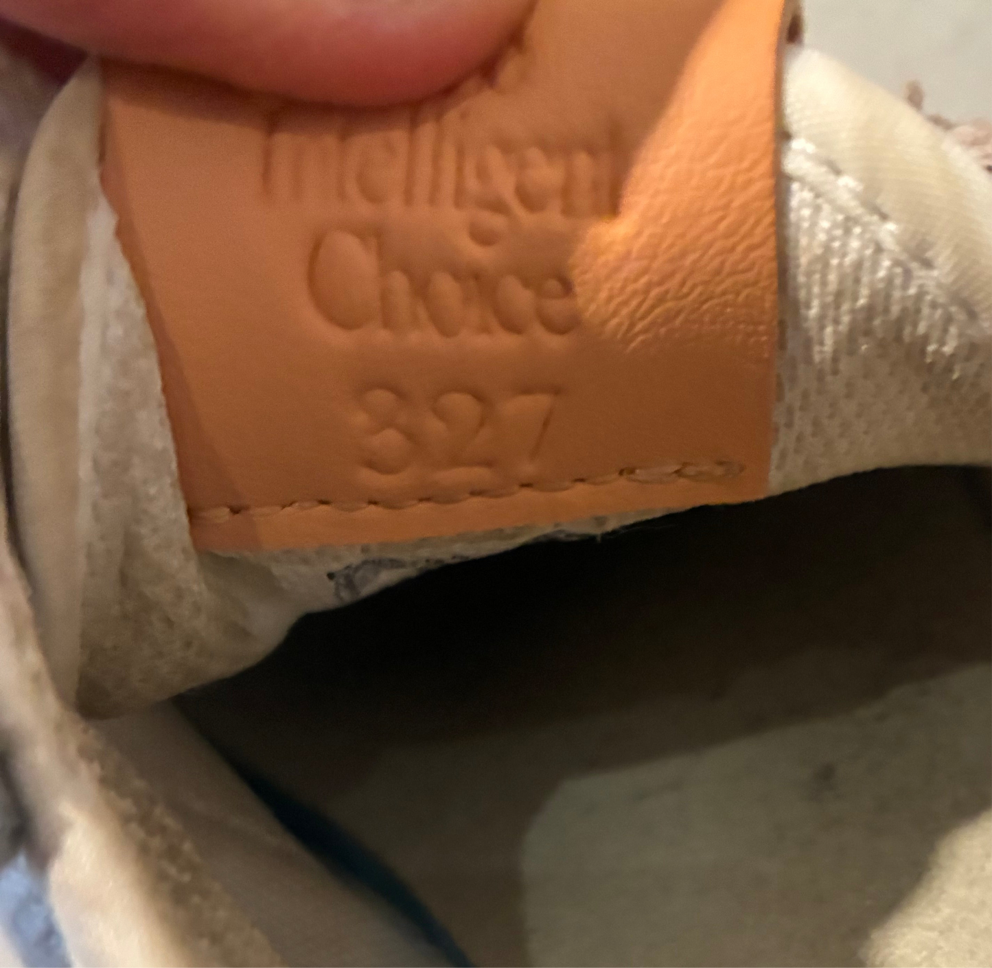 NEW BALANCE 327 sz9