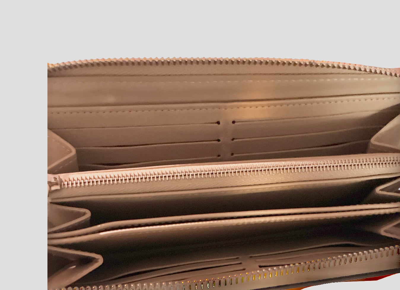 LOUIS VUITTON ZIPPY monogram wallet BNIB