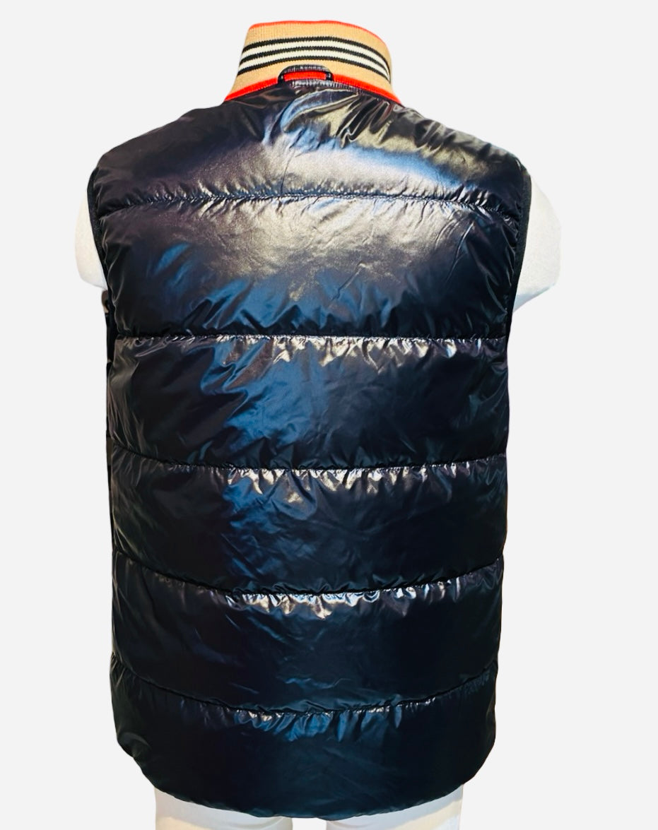BURBERRY VEST SZM $225