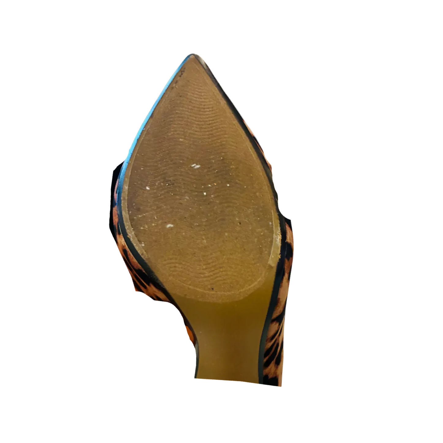 BETSEY JOHNSON leopard print heel sz6